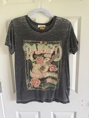NWOT Refined Canvas "Raised on Country Music" Graphic Tee Vintage-Style